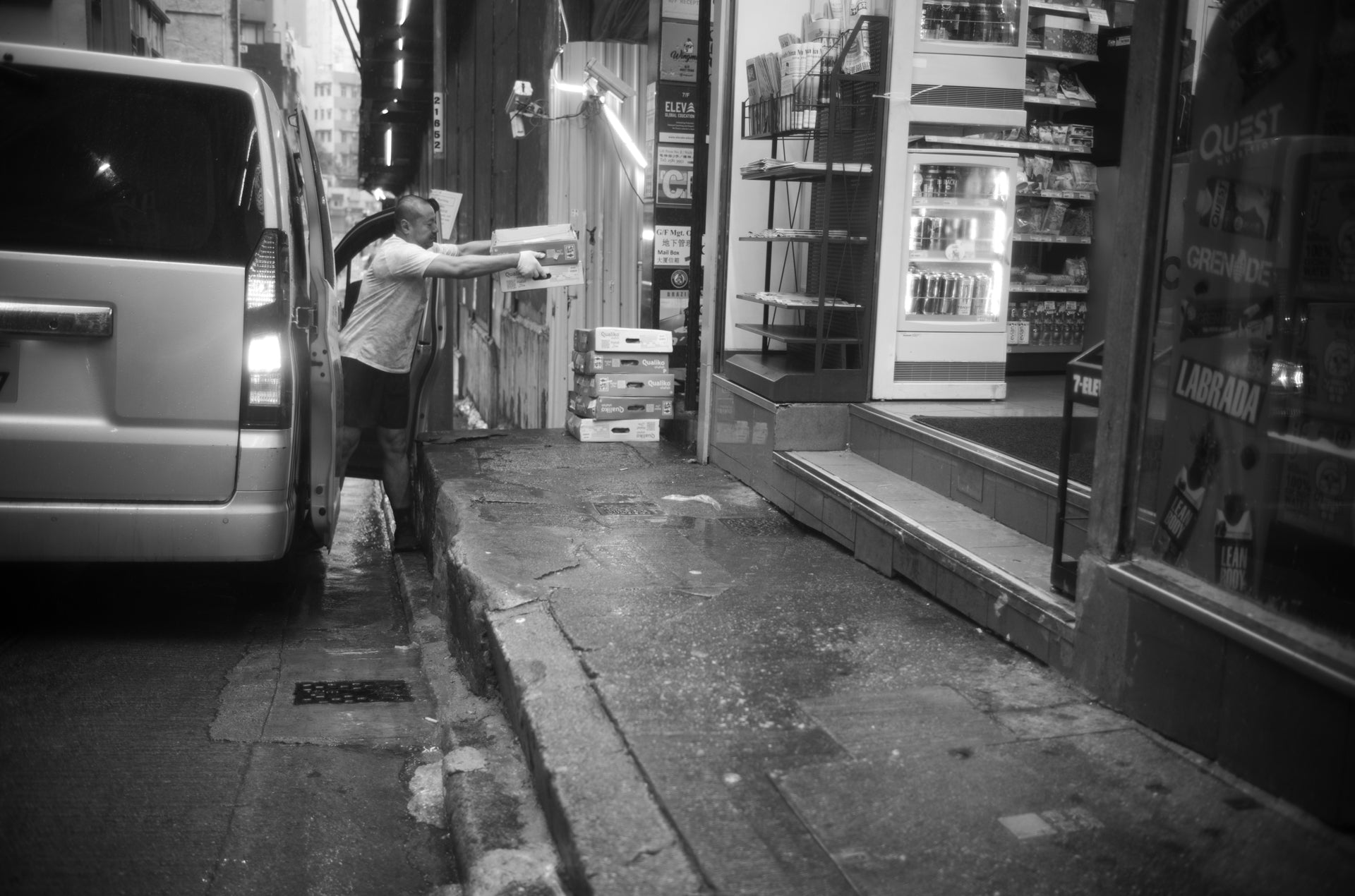 Hong Kong street photography using Leica M