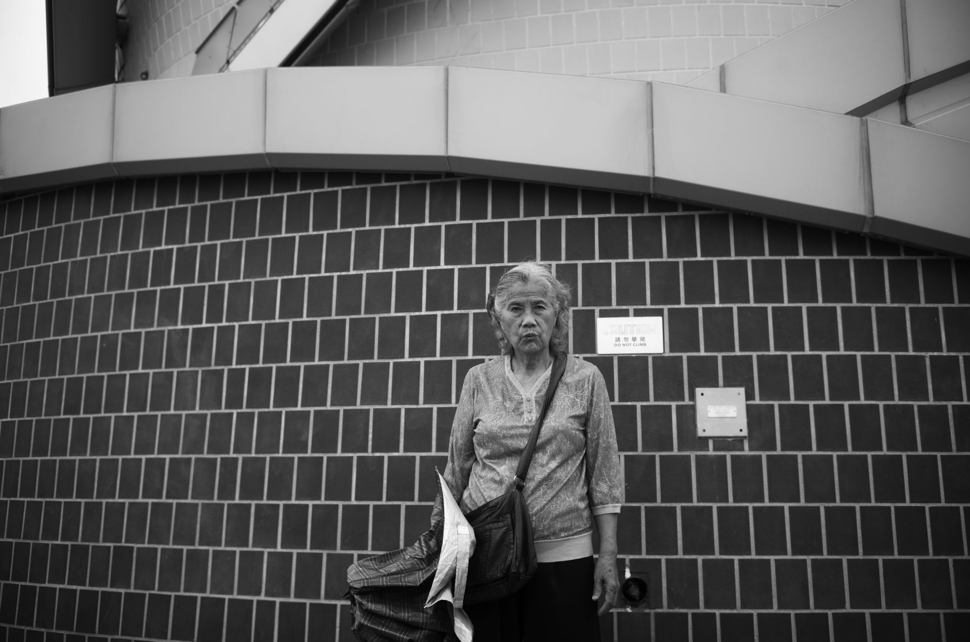 Black and White Hong Kong street photography